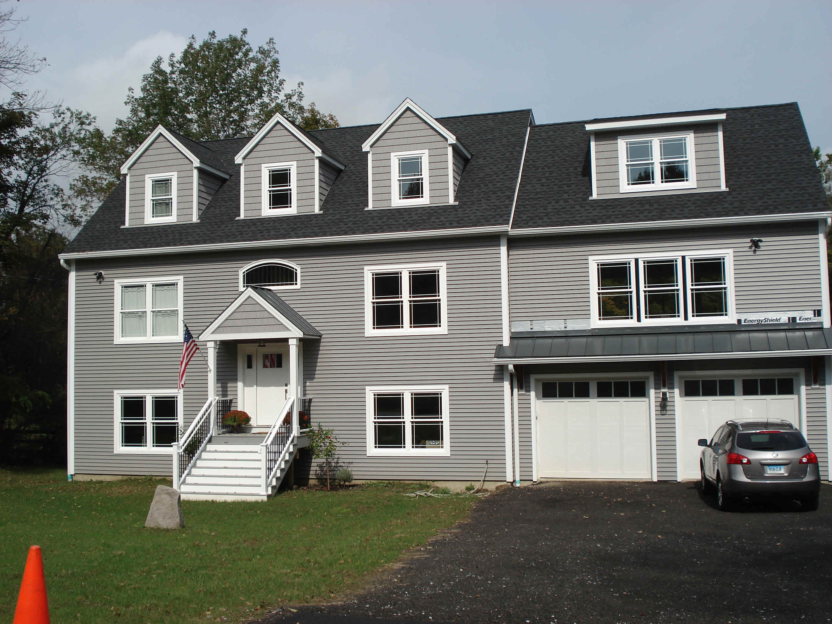 Building photograph for 21 WARNER RD